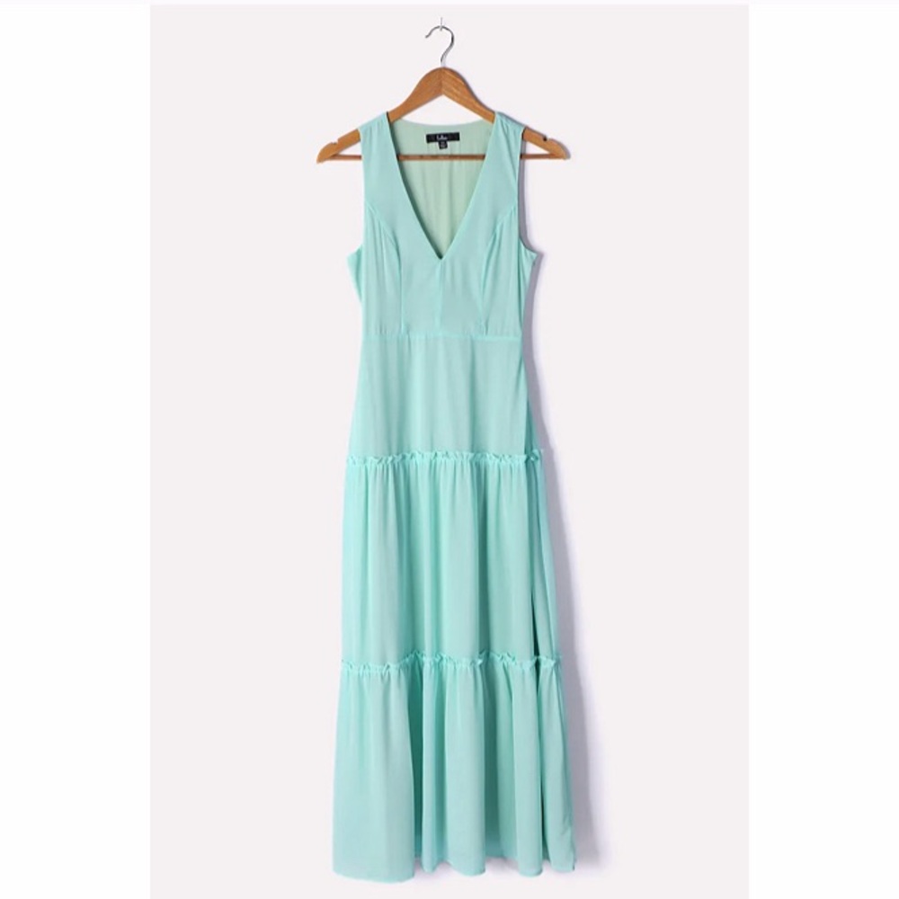 Lulu’s It’s a Beautiful Day Tiered Maxi Dress